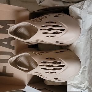 YEEZY foam runner AUTHENTIC